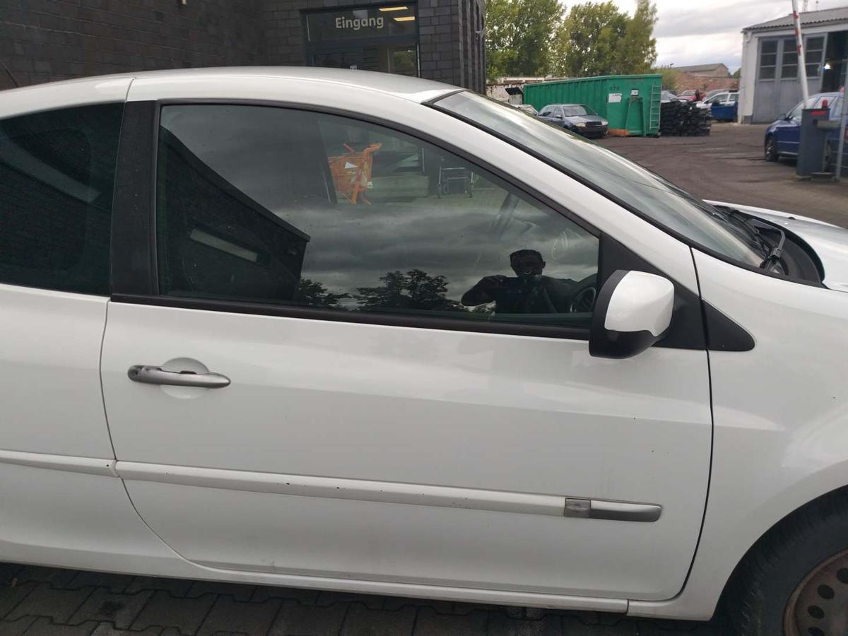 Renault Clio 3 original Tür vorn rechts OV369 Weiß 3-Türer Rohbau Bj.2009